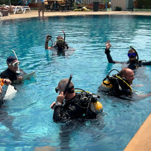 Pool Session  - No Limit Divers PADI IDC